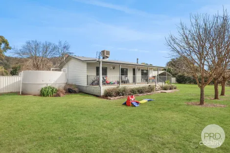 33-35 Frederick St, Woolomin, NSW 2340