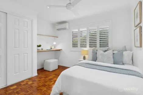 Property photo of 2 Villari Close Belmont QLD 4153