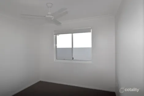 Property photo of 30 Caulder Esplanade Boyne Island QLD 4680