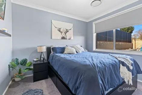 Property photo of 1 Crookston Drive Camden South NSW 2570