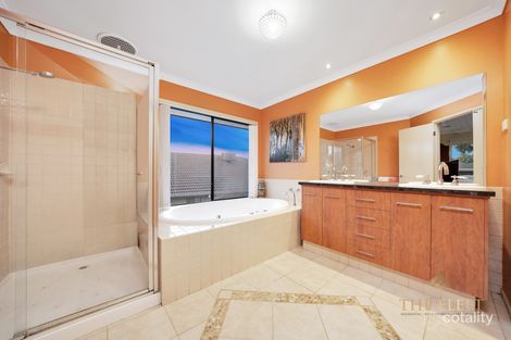 Property photo of 23 Viewbank Court Point Cook VIC 3030