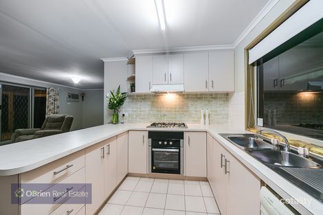 Property photo of 9 Craigton Court Cranbourne North VIC 3977