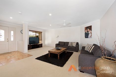 Property photo of 11 Coorong Place Parkinson QLD 4115