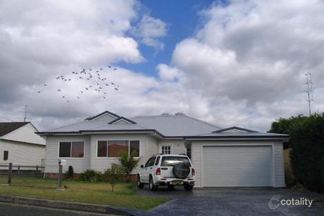 4 Bellevue Ave, Warilla, NSW 2528