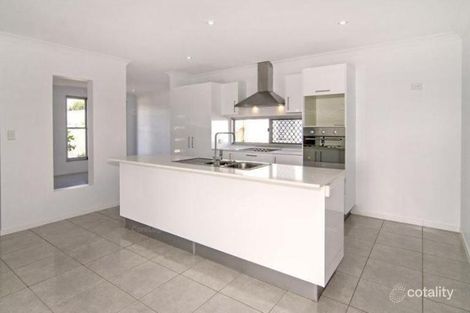 Property photo of 1 Honeyeater Drive Highfields QLD 4352