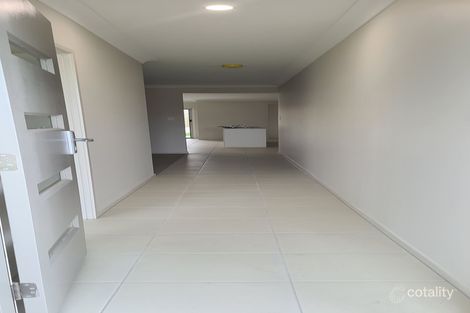 Property photo of 37 Eiger Street Holmview QLD 4207