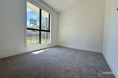 Property photo of 6 Burrata Close Mill Park VIC 3082