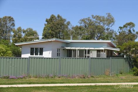 24 Railway St, Pittsworth, QLD 4356