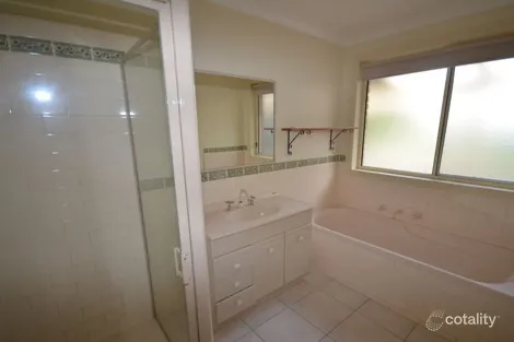 Property photo of 7 Oasis Gardens Spring Gully VIC 3550