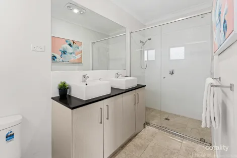 Property photo of 1 Nightcap Close Heathwood QLD 4110