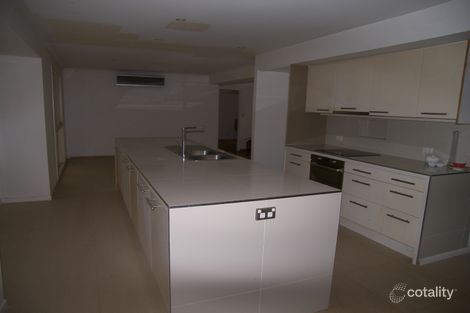 Property photo of 10 Omaru Grove Karana Downs QLD 4306