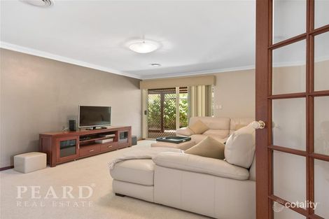 Property photo of 11 Meadowbank Gardens Hillarys WA 6025