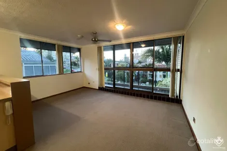 22 Ewart St, Burleigh Heads, QLD 4220