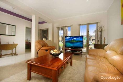 Property photo of 69 Skyline Way Berwick VIC 3806