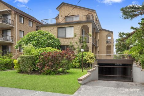 4/11 Britannia Ave, Broadbeach, QLD 4218