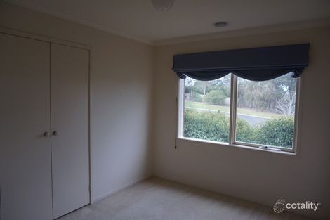 Property photo of 2 The Boulevard Gisborne VIC 3437