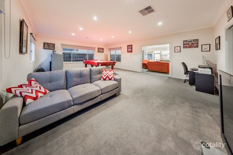 Property photo of 12 Dalton Way Cranbourne East VIC 3977
