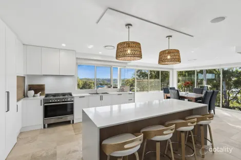 Property photo of 123 Cape Three Points Road Avoca Beach NSW 2251