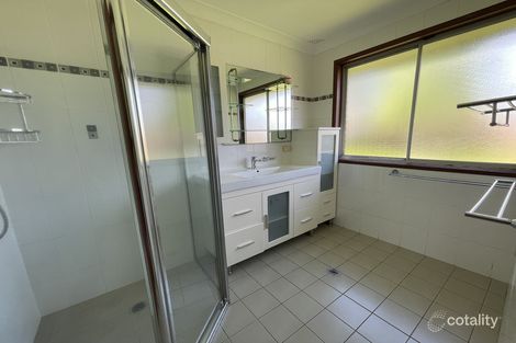 Property photo of 11 Woodlawn Drive Toongabbie NSW 2146