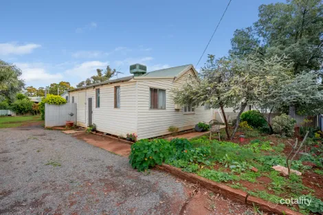 Property photo of 29 Rosenberg Crescent Kalgoorlie WA 6430