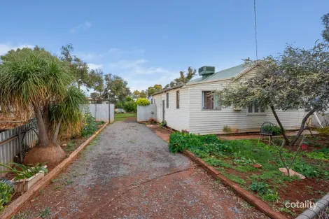 Property photo of 29 Rosenberg Crescent Kalgoorlie WA 6430