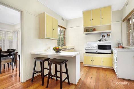 Property photo of 37 Loeman Street Strathmore VIC 3041