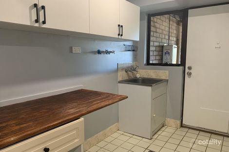 Property photo of 20 Vanessa Way Swan View WA 6056