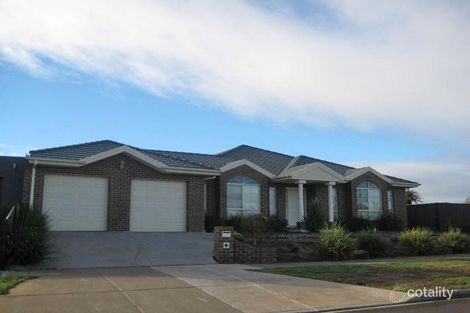 4 Hammerwood Ave, Derrimut, VIC 3026