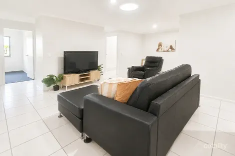 Property photo of 2/50 Duranbah Circuit Blacks Beach QLD 4740