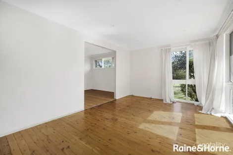 Property photo of 2/2A Sandra Place Ingleburn NSW 2565