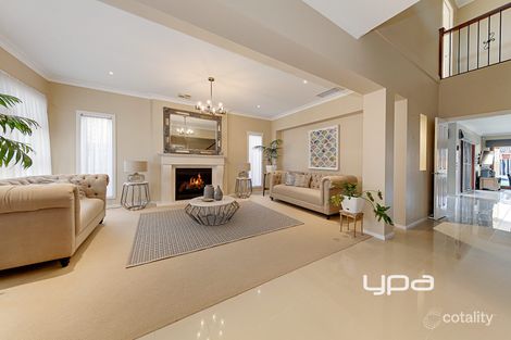 Property photo of 33 Litchfield Way Taylors Hill VIC 3037