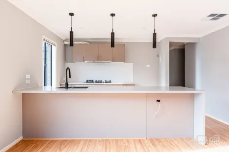 Property photo of 16 Leafy Road Werribee VIC 3030