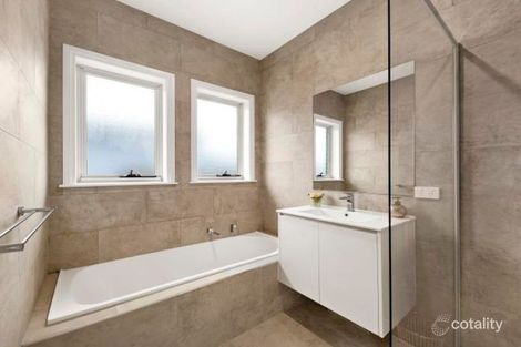 Property photo of 23 Reserve Road Ringwood VIC 3134