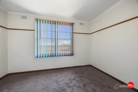 Property photo of 12 Woolcock Avenue Kangaroo Flat VIC 3555