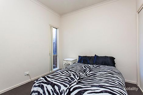Property photo of 11/17 Crestmont Drive Melton South VIC 3338