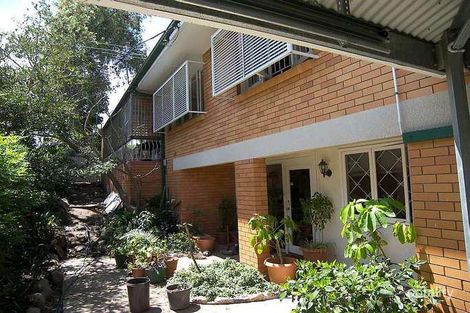 Property photo of 1 Lentara Street Kenmore QLD 4069