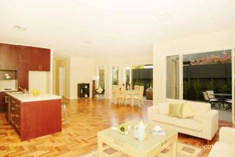 Property photo of 2B Hillcrest Avenue Kew VIC 3101
