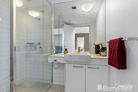 Property photo of 3411/100 Harbour Esplanade Docklands VIC 3008