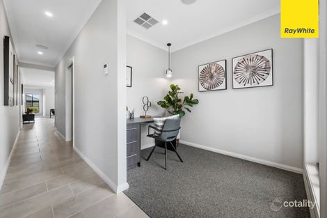 Property photo of 51 Penver Drive Cobblebank VIC 3338