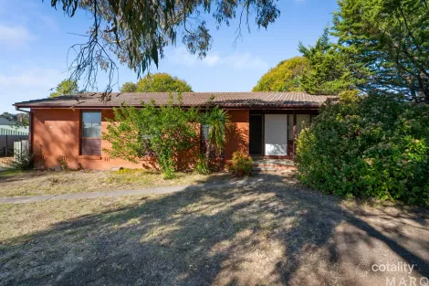 Property photo of 55 Cuthbert Circuit Wanniassa ACT 2903
