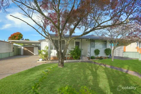 13 Denzil Ave, St Clair, NSW 2759