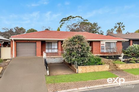 27 TORRESAN CRES, FLAGSTAFF HILL, SA 5159