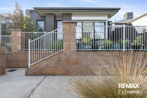 Property photo of 74 Bauer Circle Banksia Grove WA 6031