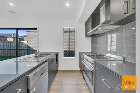 Property photo of 70 Gansha Street Weir Views VIC 3338