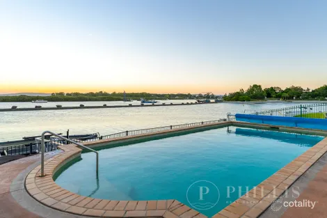 Property photo of 4 Oxley Drive Paradise Point QLD 4216