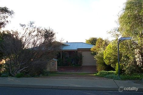 11 Rees Pl, Wannanup, WA 6210