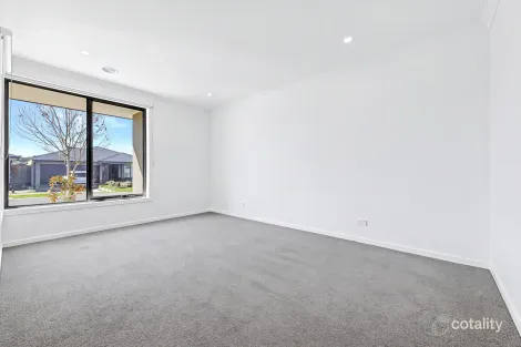 Property photo of 21 Monica Way Beaconsfield VIC 3807