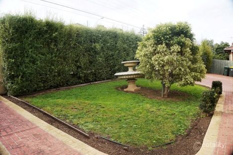 2/490-492 Moreland Rd, Brunswick West, VIC 3055