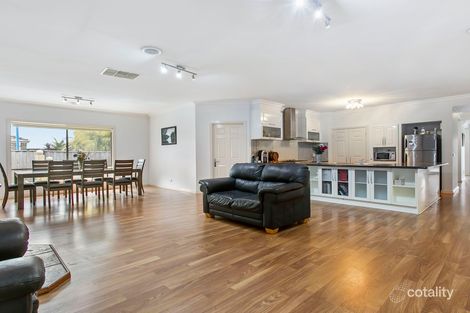 Property photo of 3 Eva Florence Way Narre Warren South VIC 3805