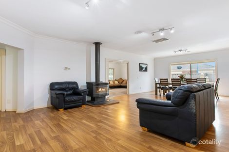 Property photo of 3 Eva Florence Way Narre Warren South VIC 3805